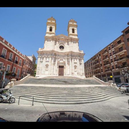 ホテル Sole !! Cagliari Centro エクステリア 写真